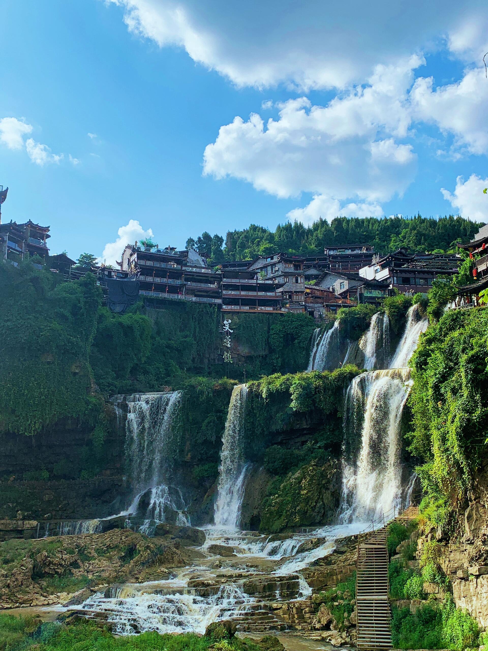 【湖南最值得去旅游的地方/湖南最值得去的旅游景点】-第1张图片